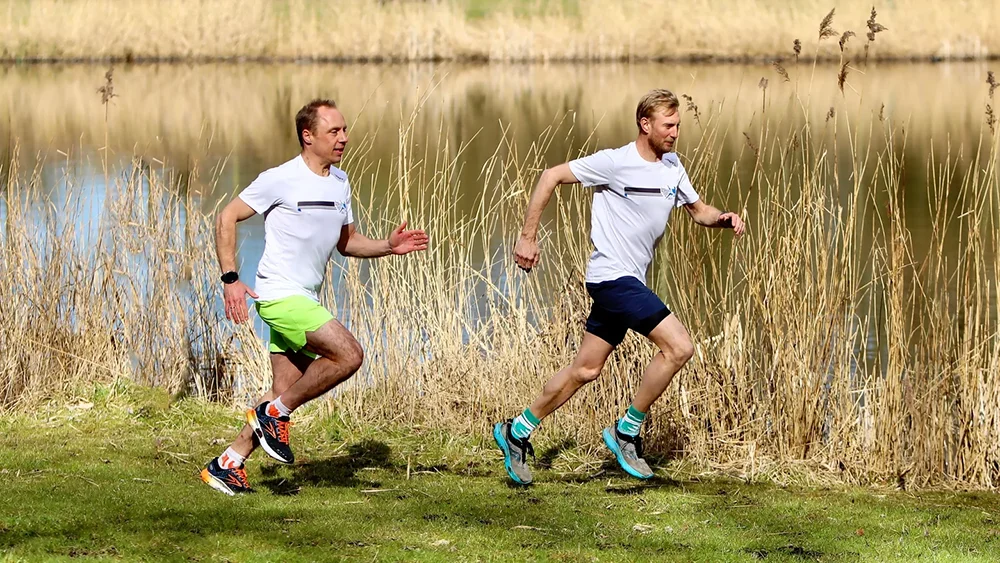 Koos_bommele_David_Arjen David Forbes en Arjen Muijser trainen in Delftse hout - Foto Koos Bommele