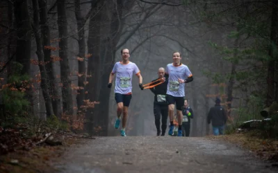 Onze leden Arjan en Tjibbe lopen samen de Mid-winter Marathon